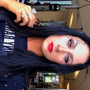 Meet your Posher, Becca